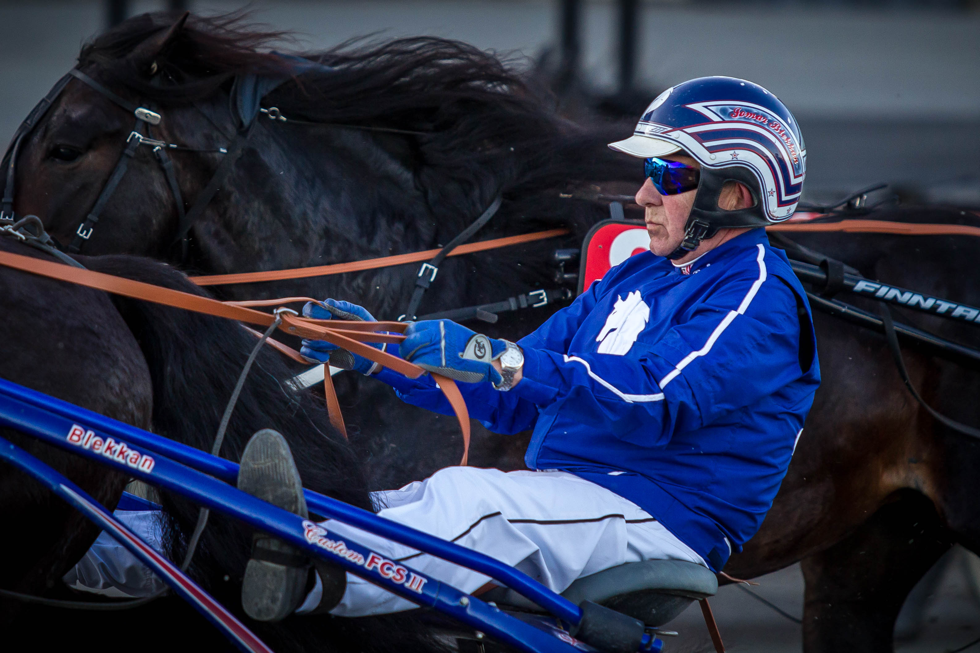 ALDER ER BARE ET TALL:  Jomar Blekkan er 67 år, men satser hardere enn noen gang før. Lørdag kjører han to forhåndsfavoritter i V75-runden; Madam Royal (V75-3) og Alltid Ø.K. (V75-4). Foto: Eirik Stenhaug